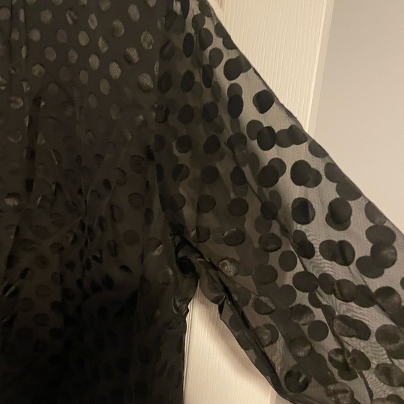 Talbots Bubble black tunic with sheer sleeves - Picture 4 of 5